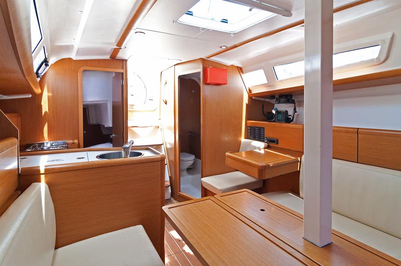Jeanneau Sun Odyssey 33i (2011) - Image 6