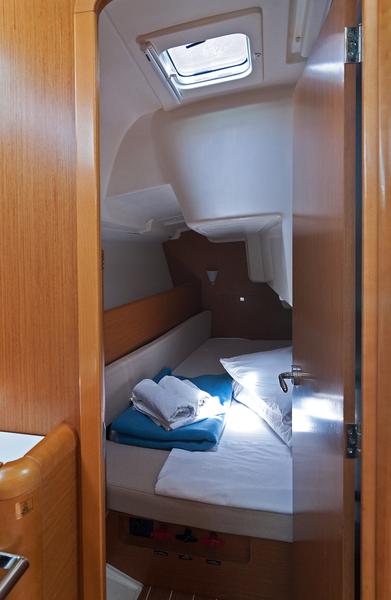 Jeanneau Sun Odyssey 33i (2011) - Image 3