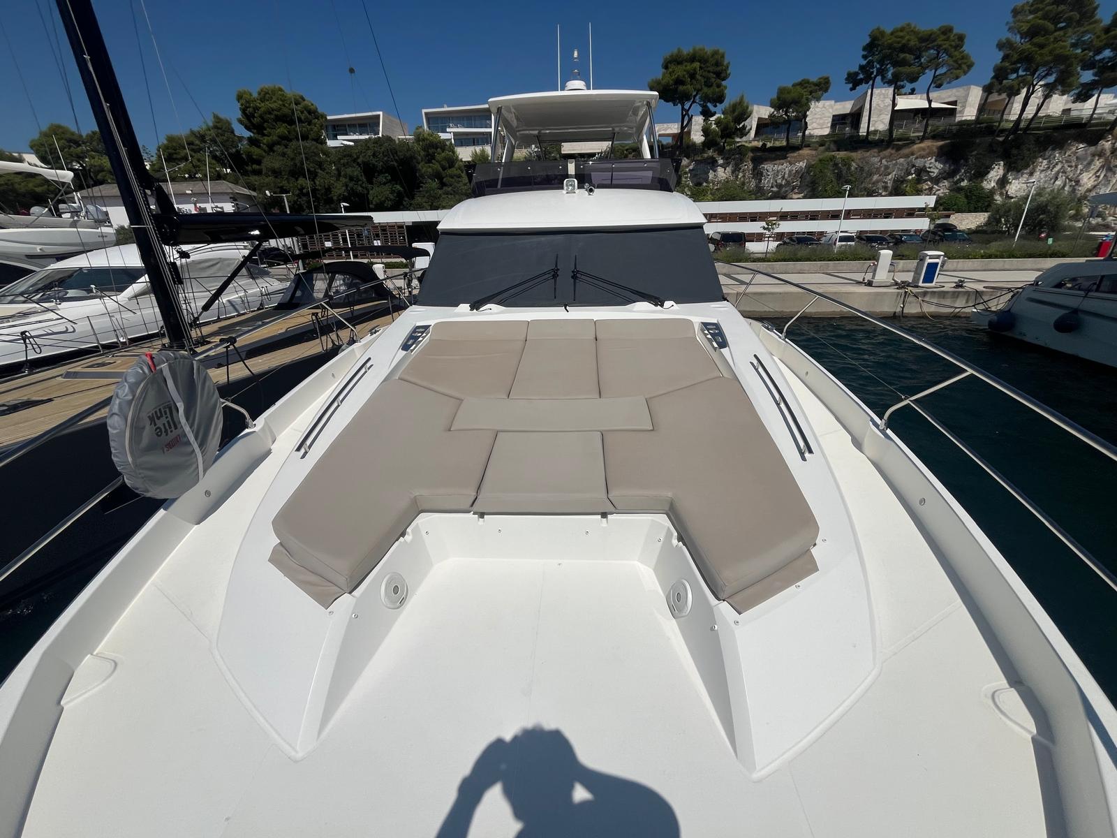 Prestige 590 (2021) - Image 11