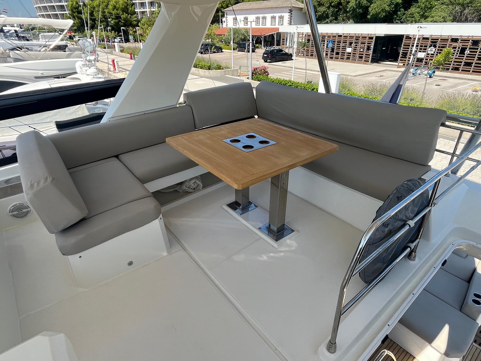 Prestige 590 (2021) - Image 26