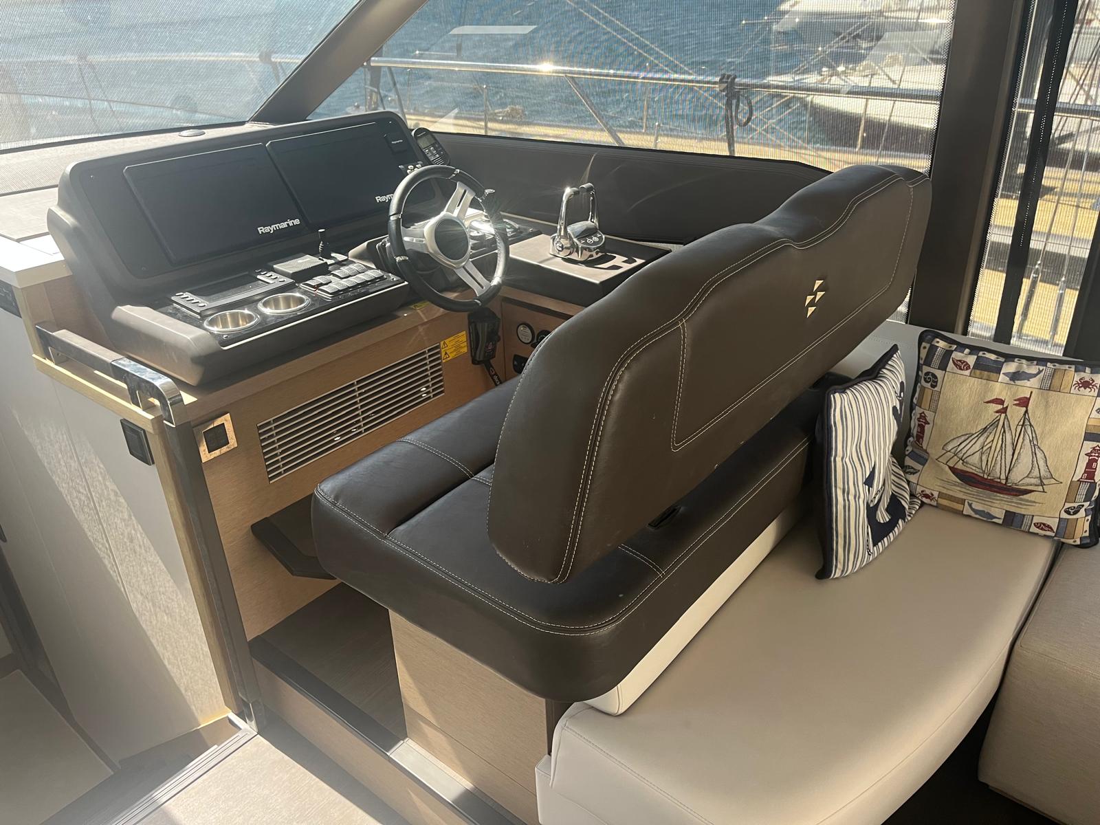 Prestige 590 (2021) - Image 15